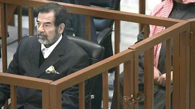 ​قاض عراقي: إعدام صدام حسين استغرق 35 دقيقة ونفّذ في مكان أعدم فيه عناصر "القاعدة"